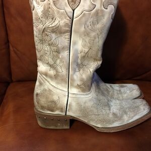 Leather cowboy boots